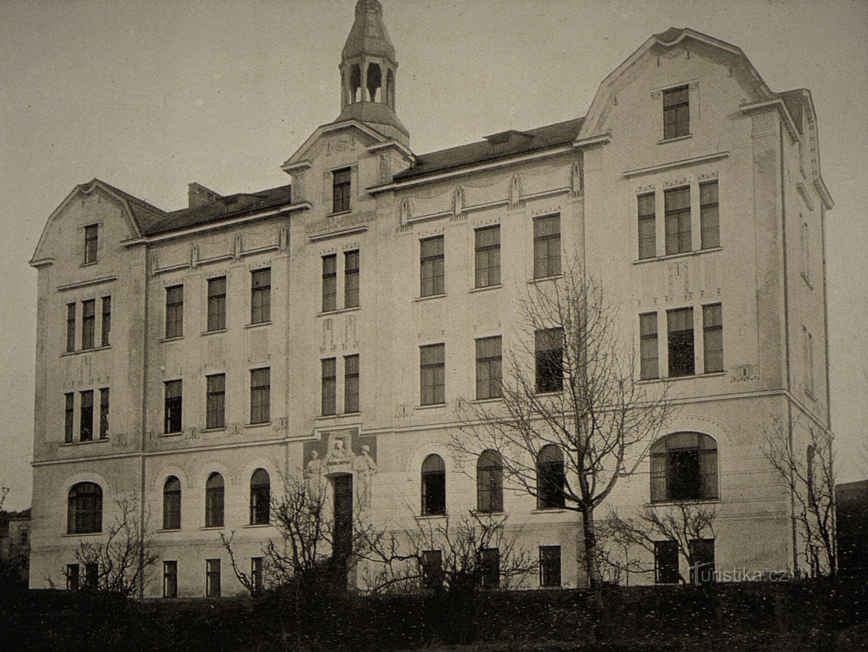 Bartoň's district orphanage in Náchod in 1910