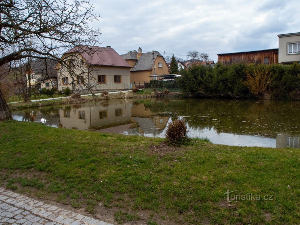 Bartůňk 的池塘