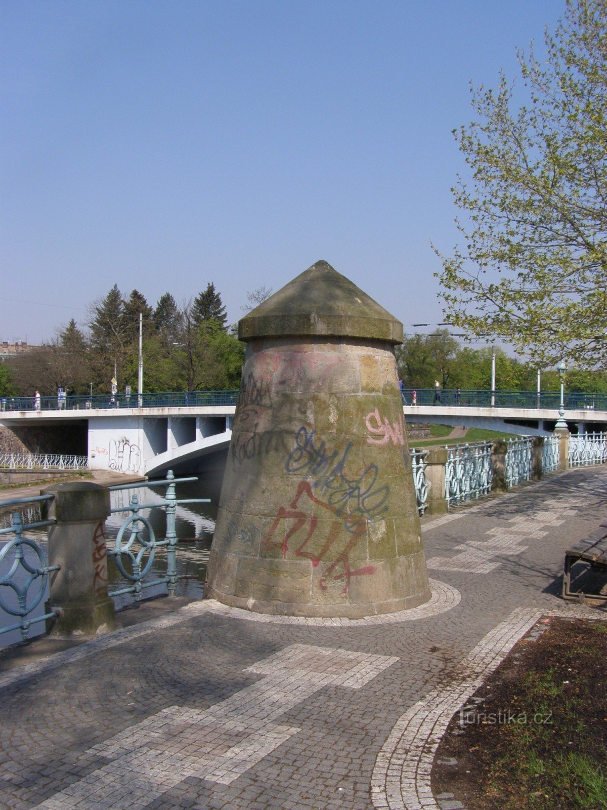 Batardo en el terraplén de Eliščina