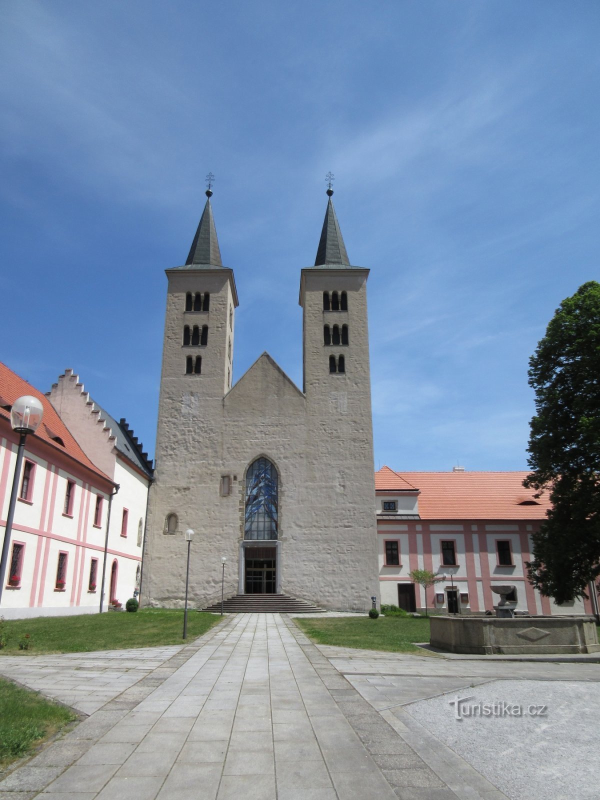 Basílica em junho