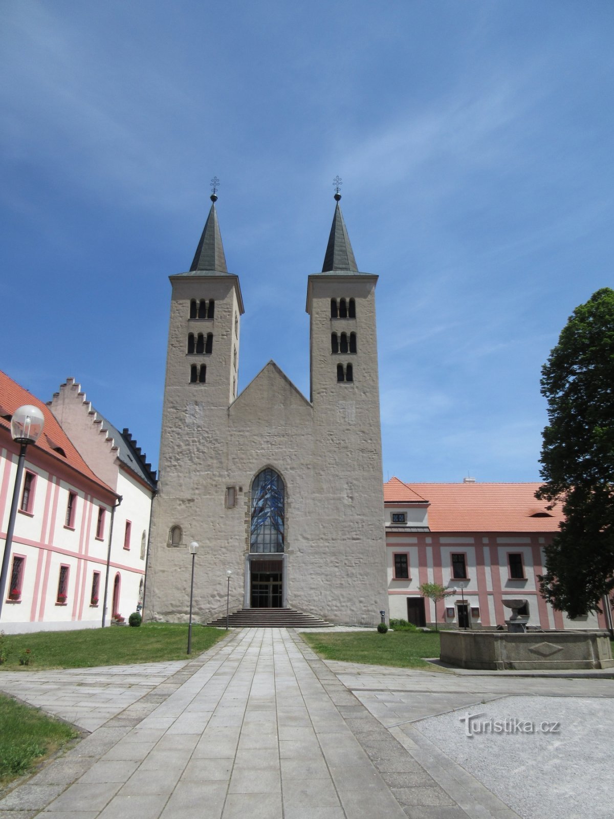 Basilique en juin