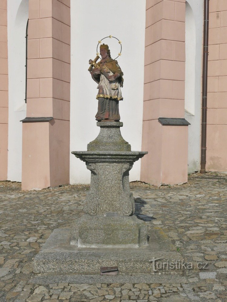 Bechyně - estatua de St. Jan Nepomucký