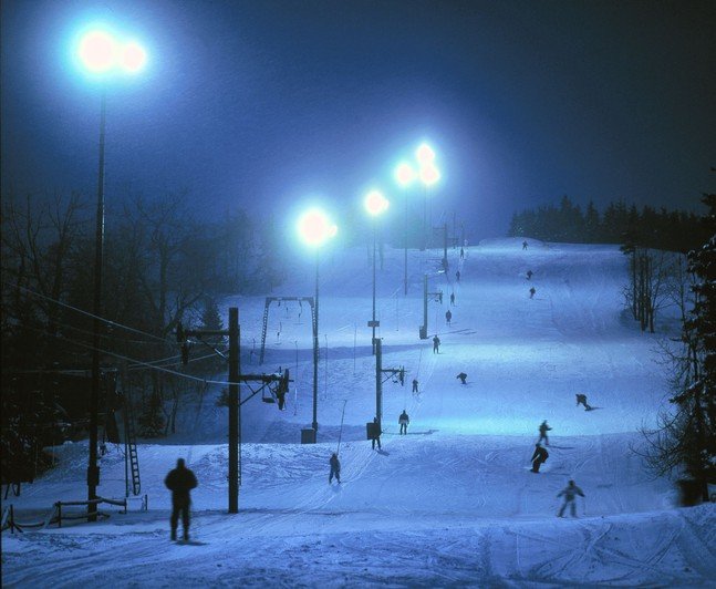 Bedřichov wieczorna jazda na nartach