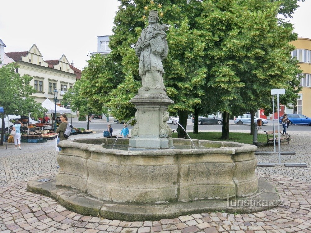 Beroun - fontana sv. Jan Nepomucký