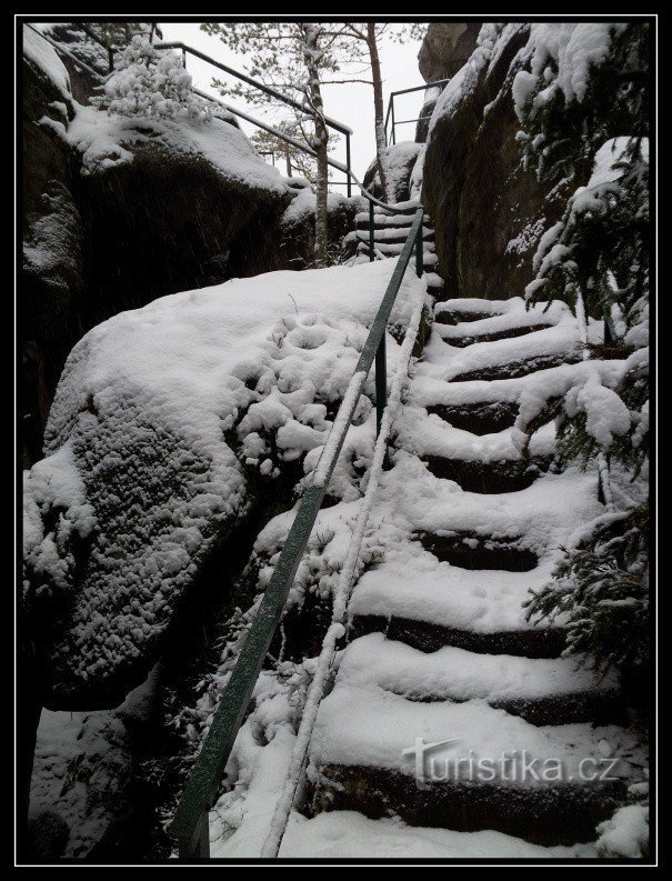 Besedice rocks in winter