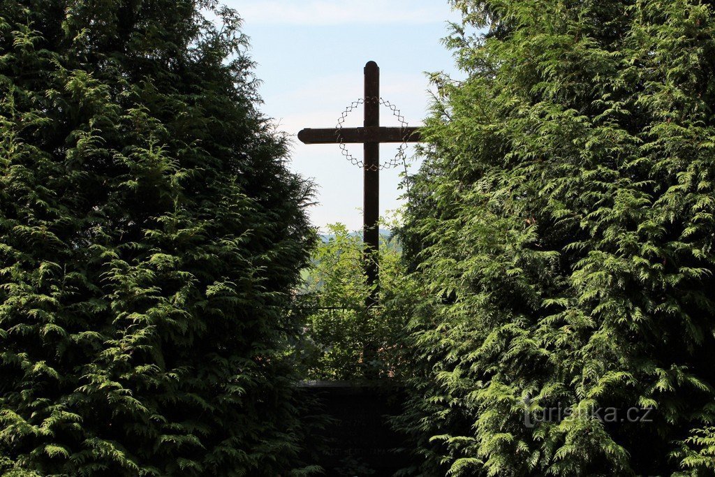 Běšiny, monument to the transport of death