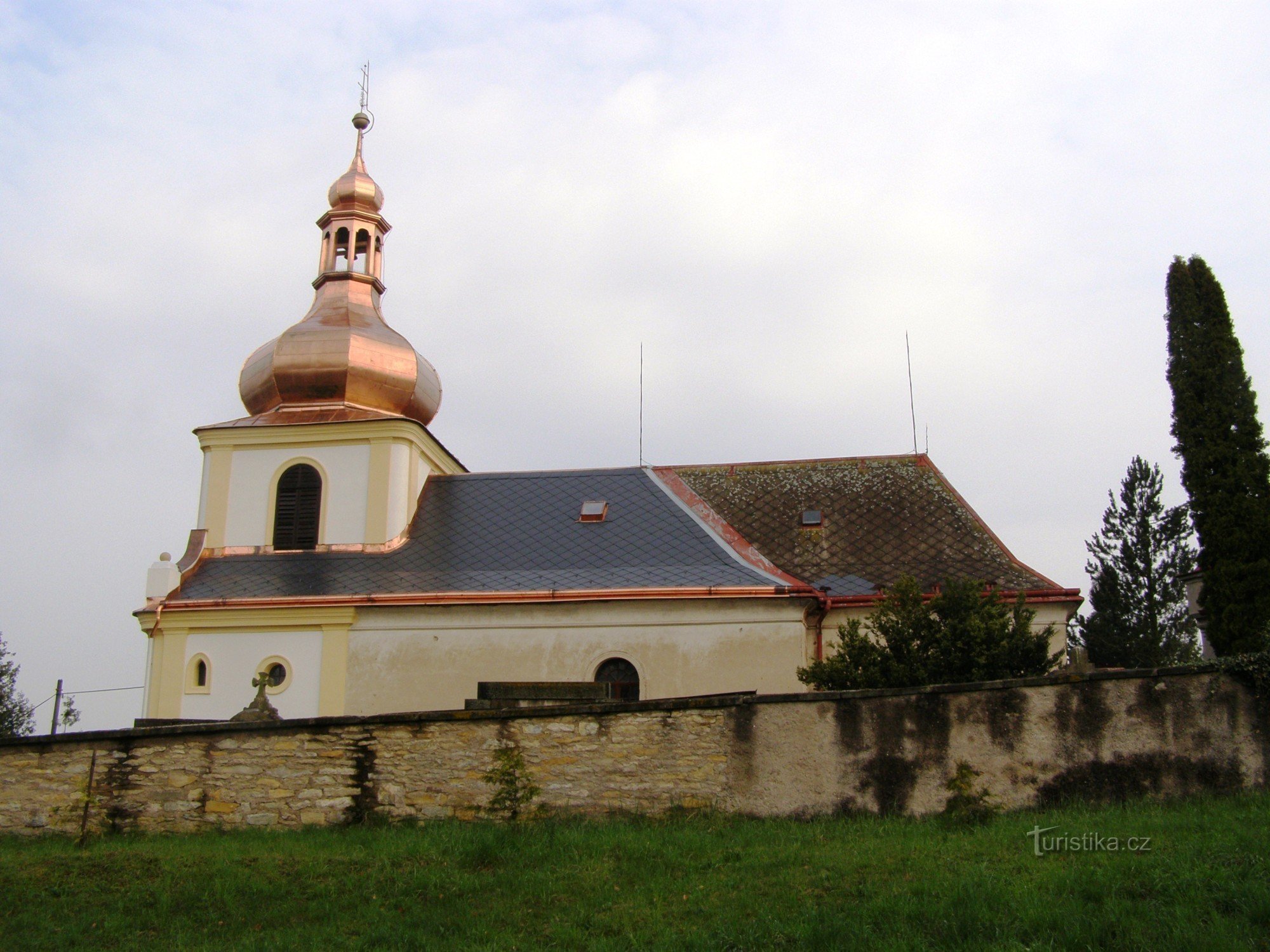 Běstovice - Alla helgons kyrka