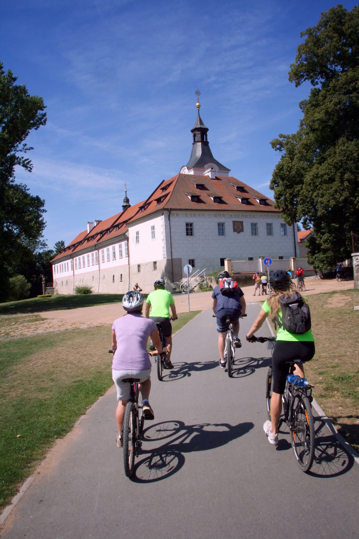 Biko Adventures Praga — rower górski i wycieczki plenerowe