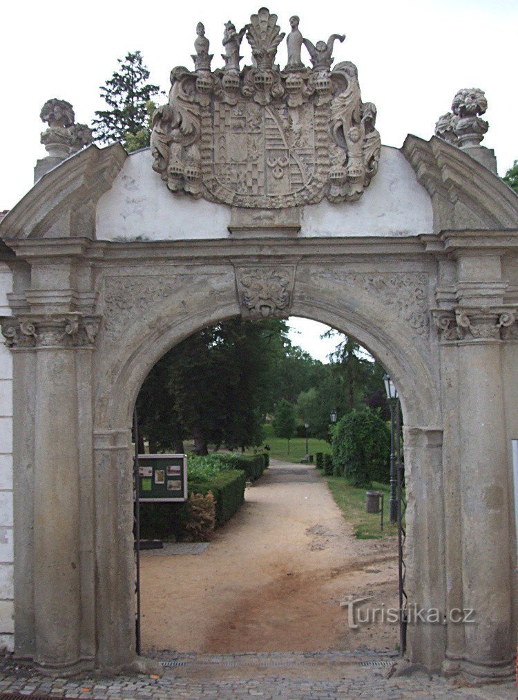 White gate