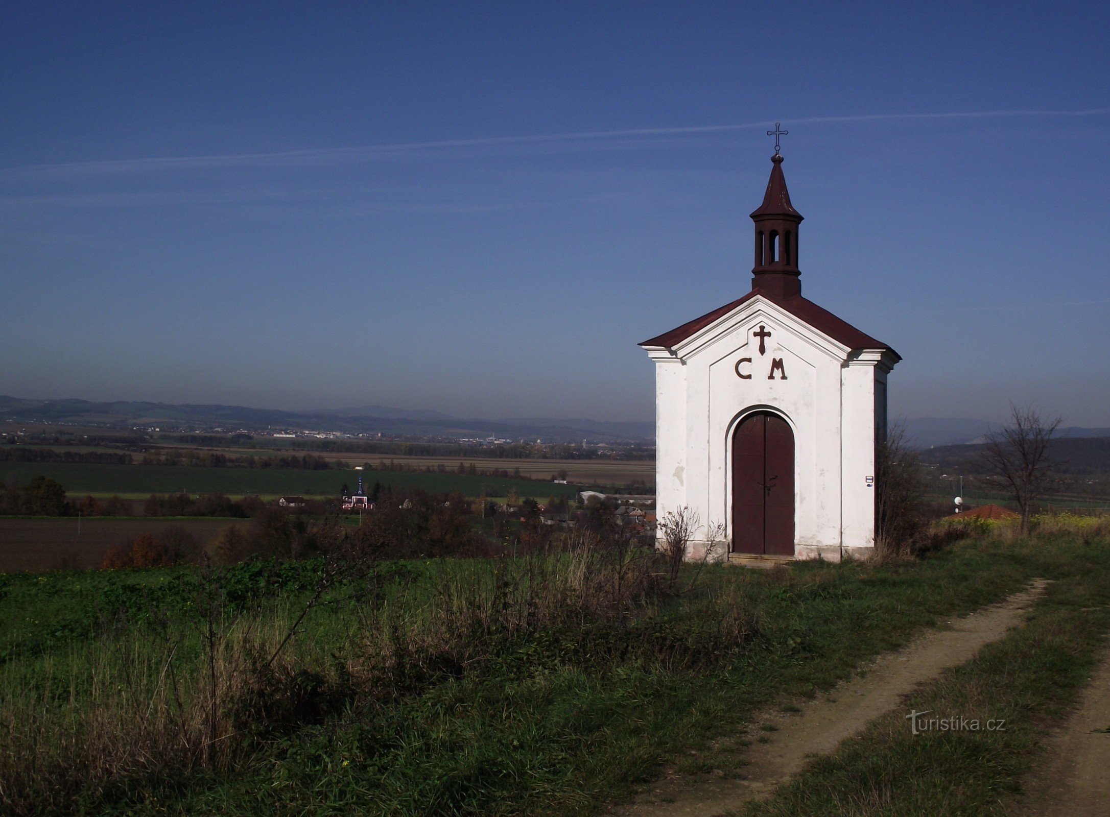 Bílá Lhota – Měník (distrito OL) – dos capillas