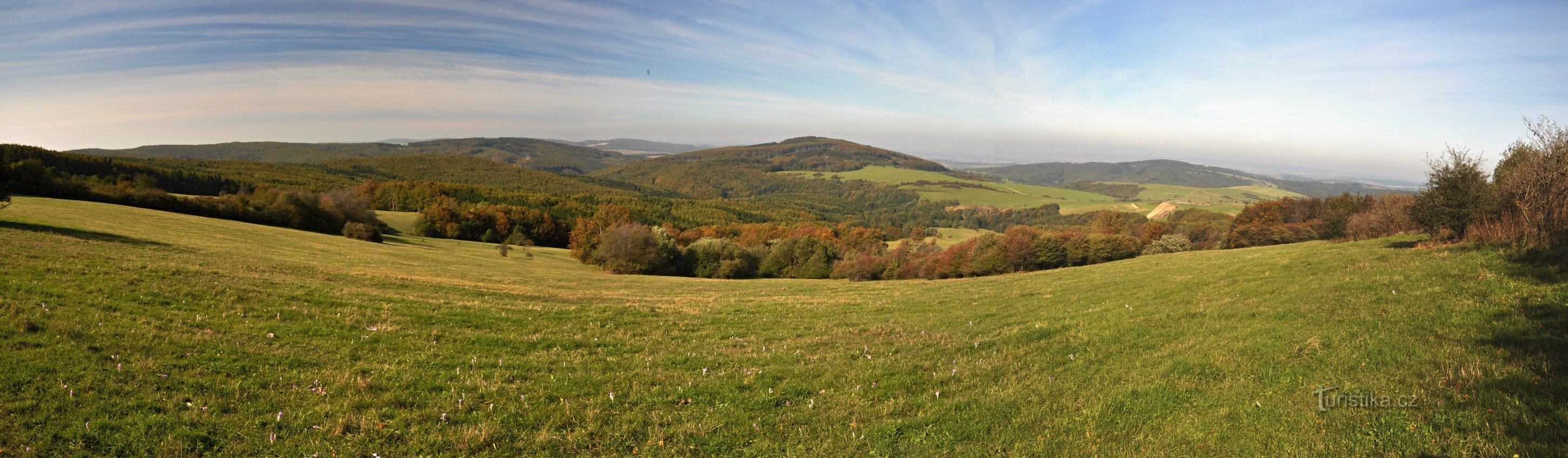 Carpații Albi: vedere de la Kubíkova vrch