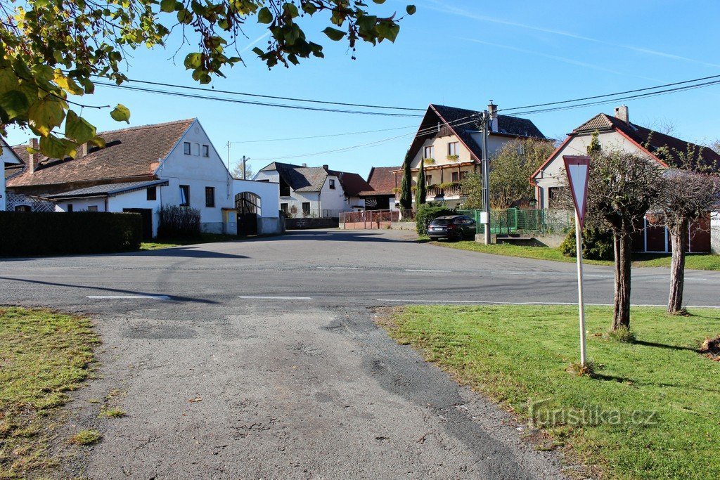 Maison blanche, semi-remorque