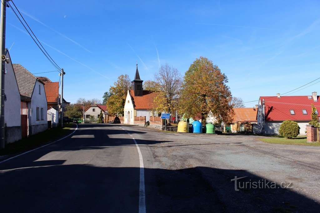 Bielnice, semi-trailer from the east