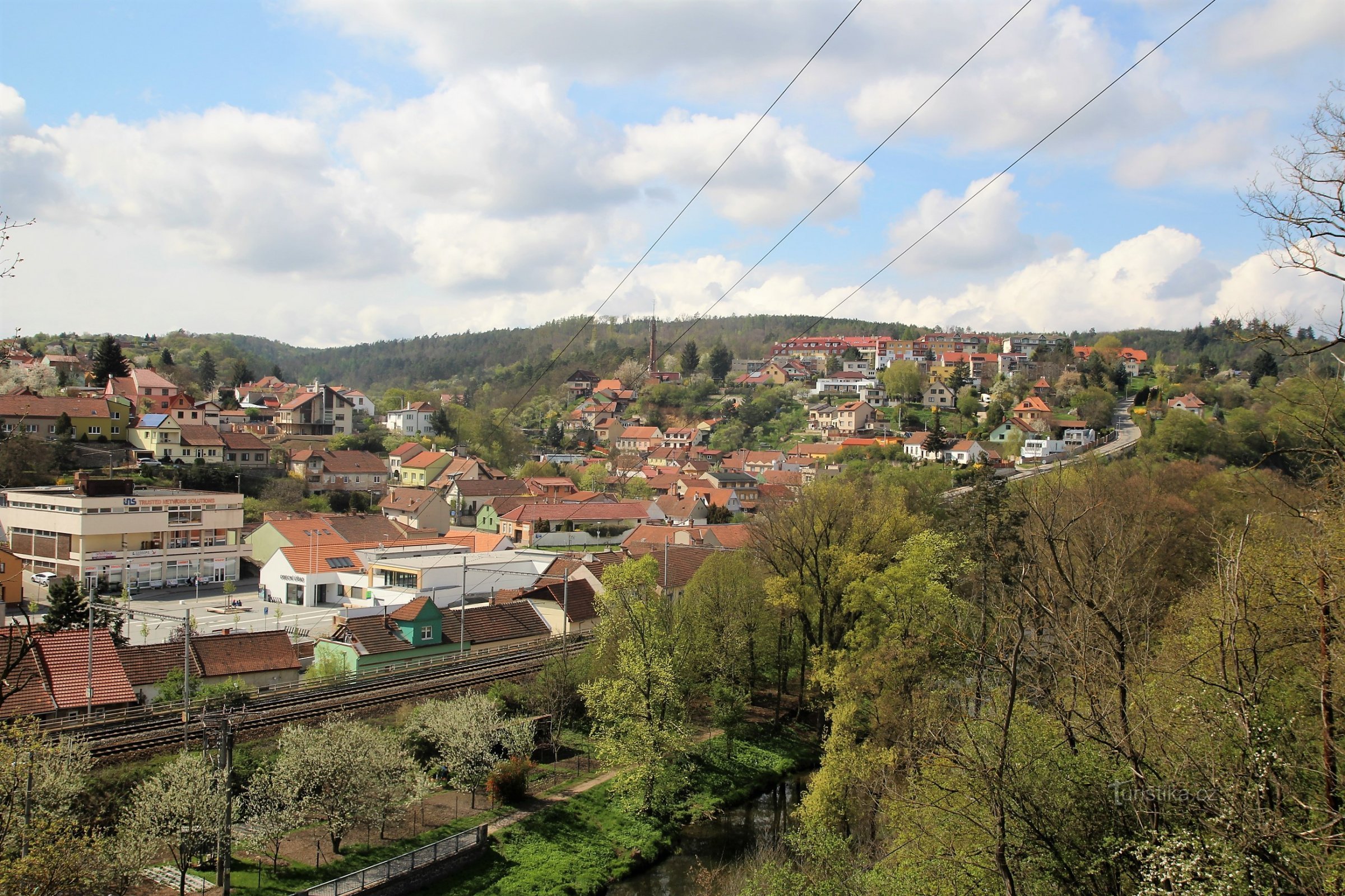 Bílovice nad Svitavou - razgledna točka pod Hradiskom