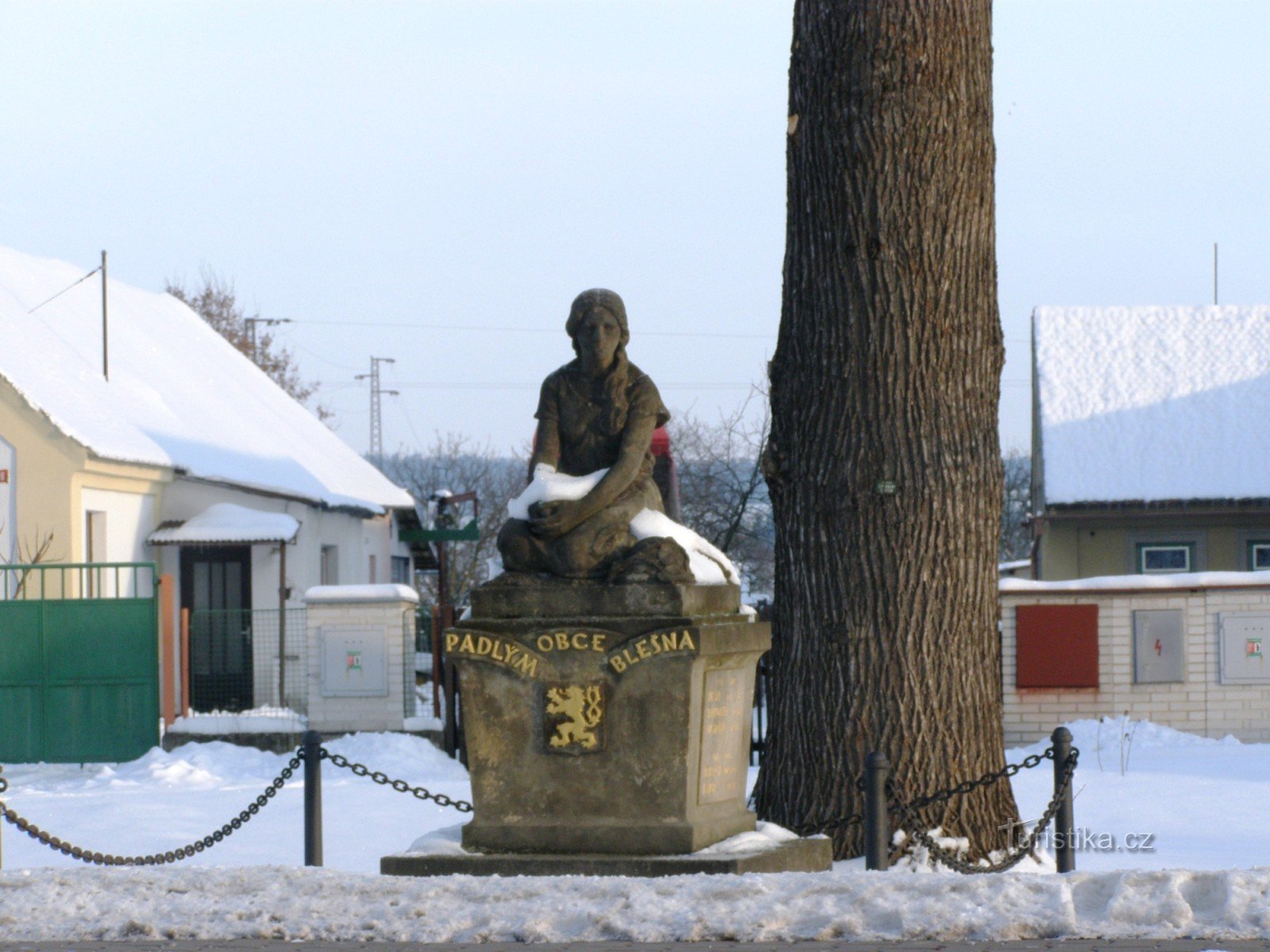 Blešno - un monument al victimelor războaielor