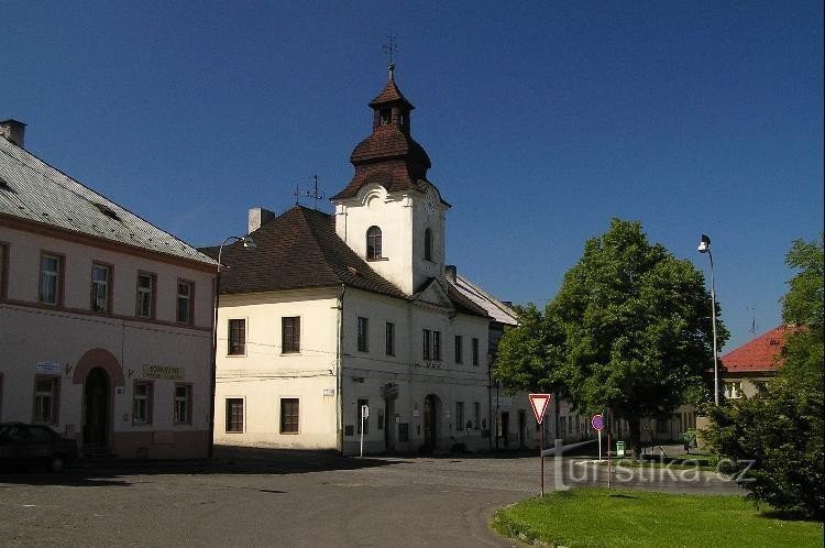 Bochov: Rathaus