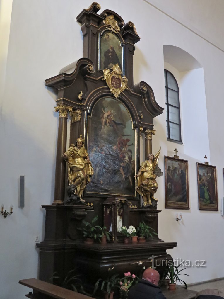 altar lateral