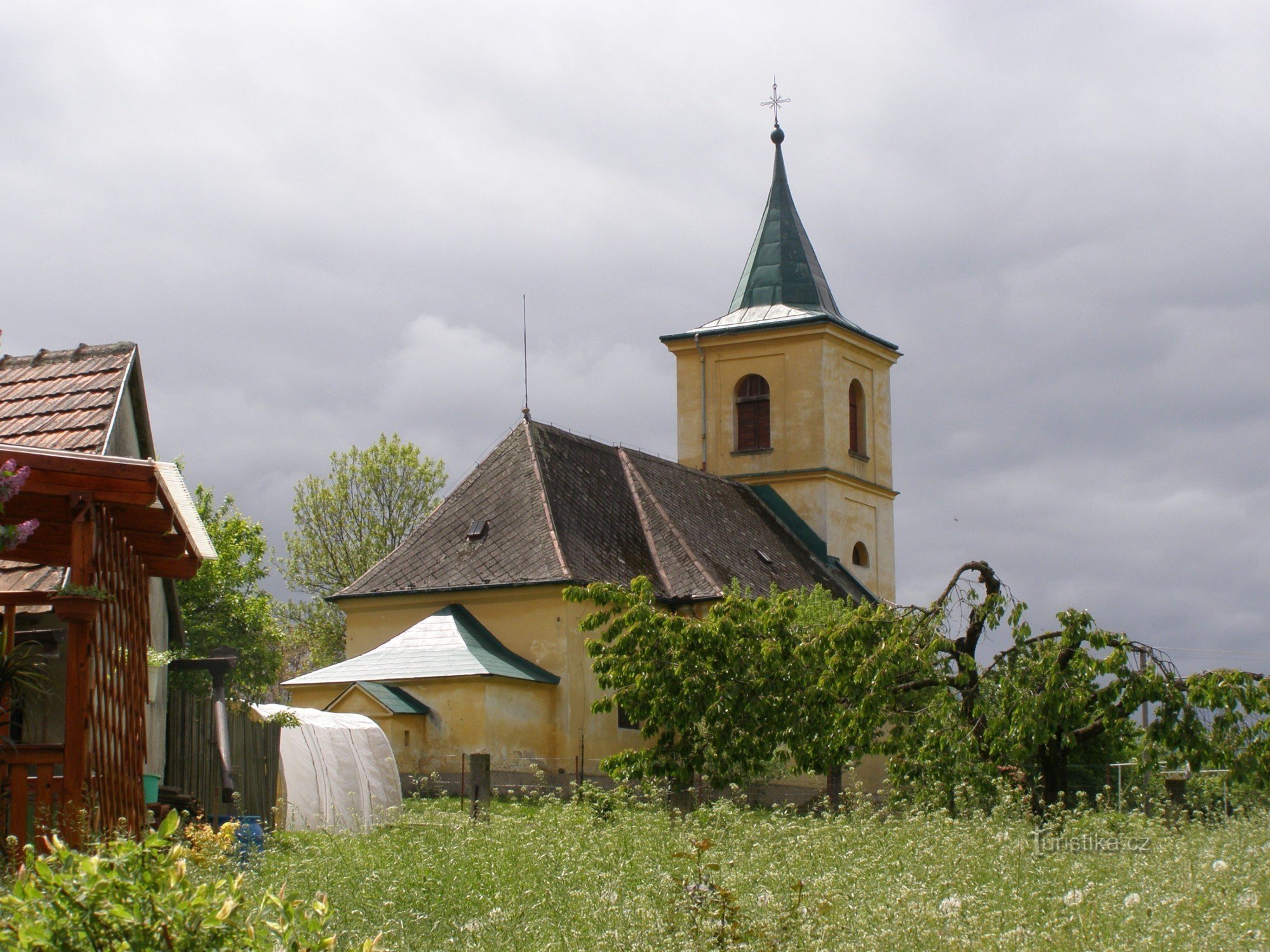 Богарине - церковь св. Варфоломей