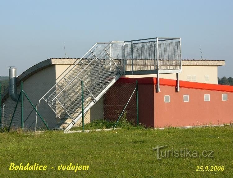 Bohdalice - embalse: funciona como torre de vigilancia