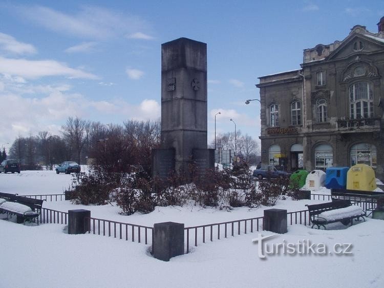 Богумин - площадь Свободы - памятник: Богумин - площадь Свободы