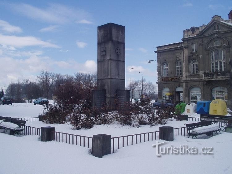 Bohumín - Szabadság tér - emlékmű: Bohumín - Szabadság tér