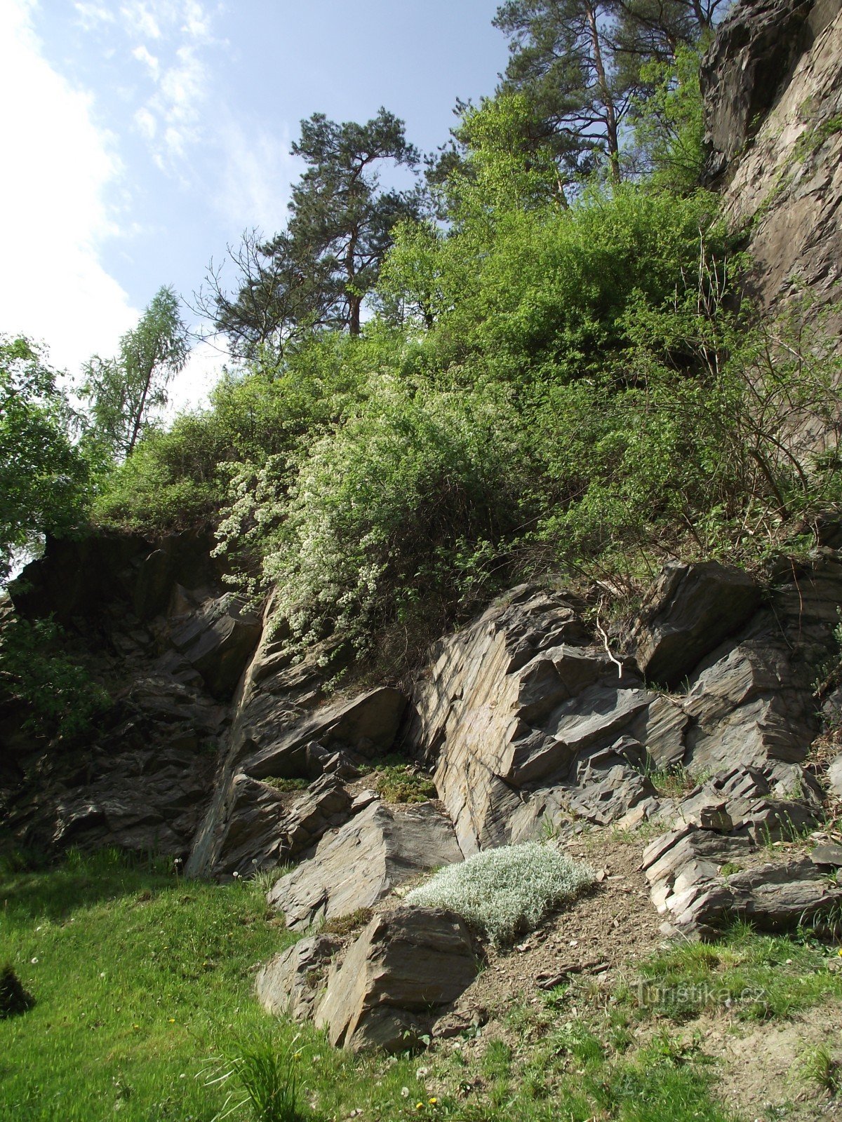 Bohutin – Burdový vrch の下の採石場
