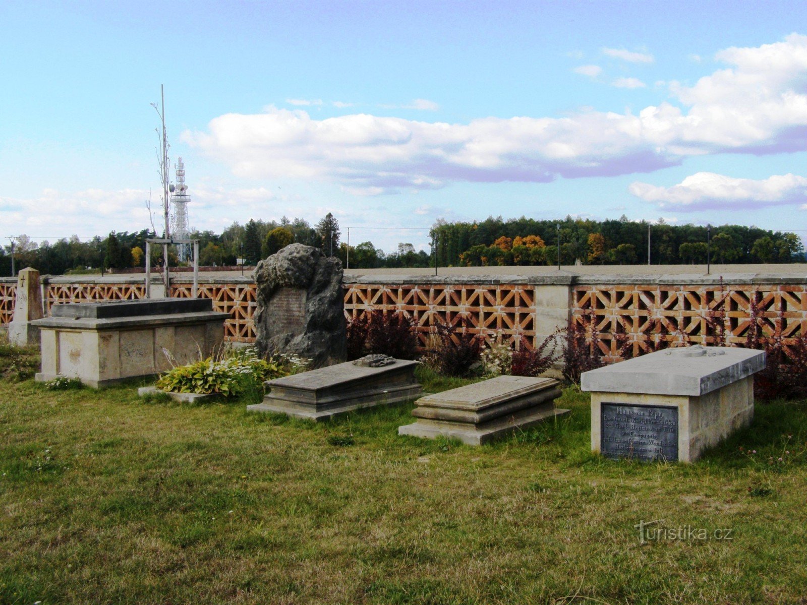 Taistelukenttä Chlumissa - Preussilainen hautausmaa
