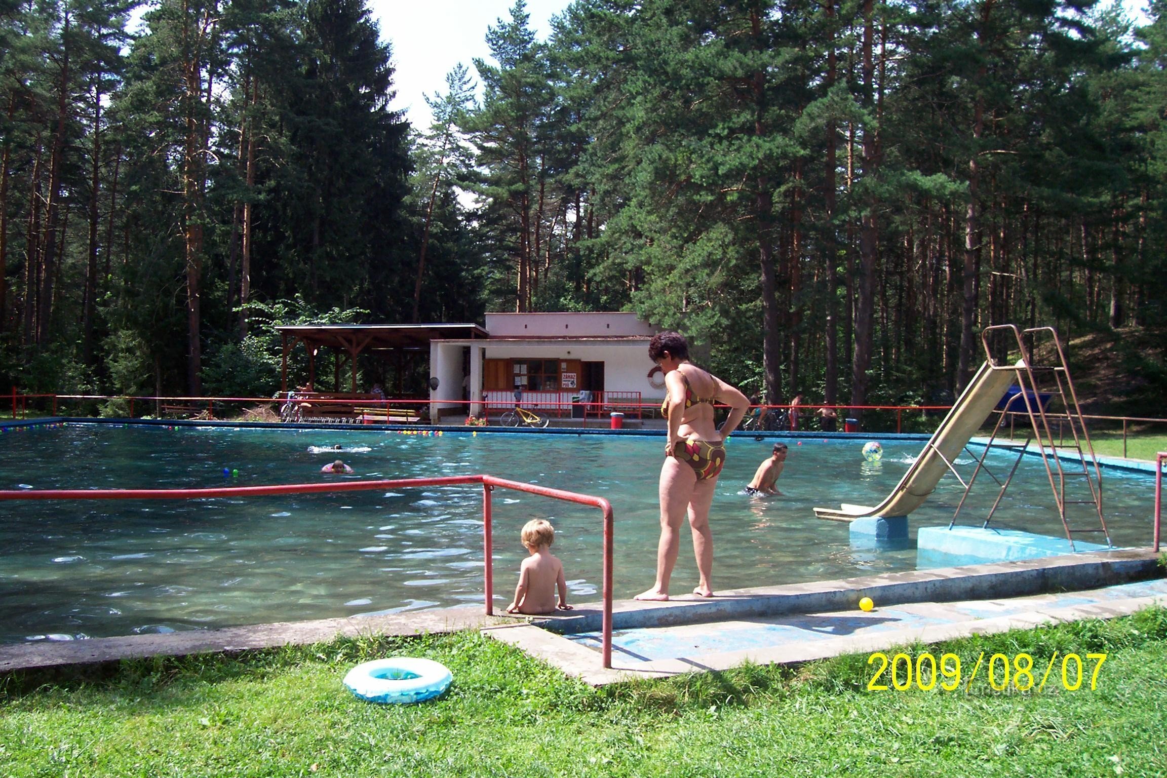 Bor u Skutče - piscina