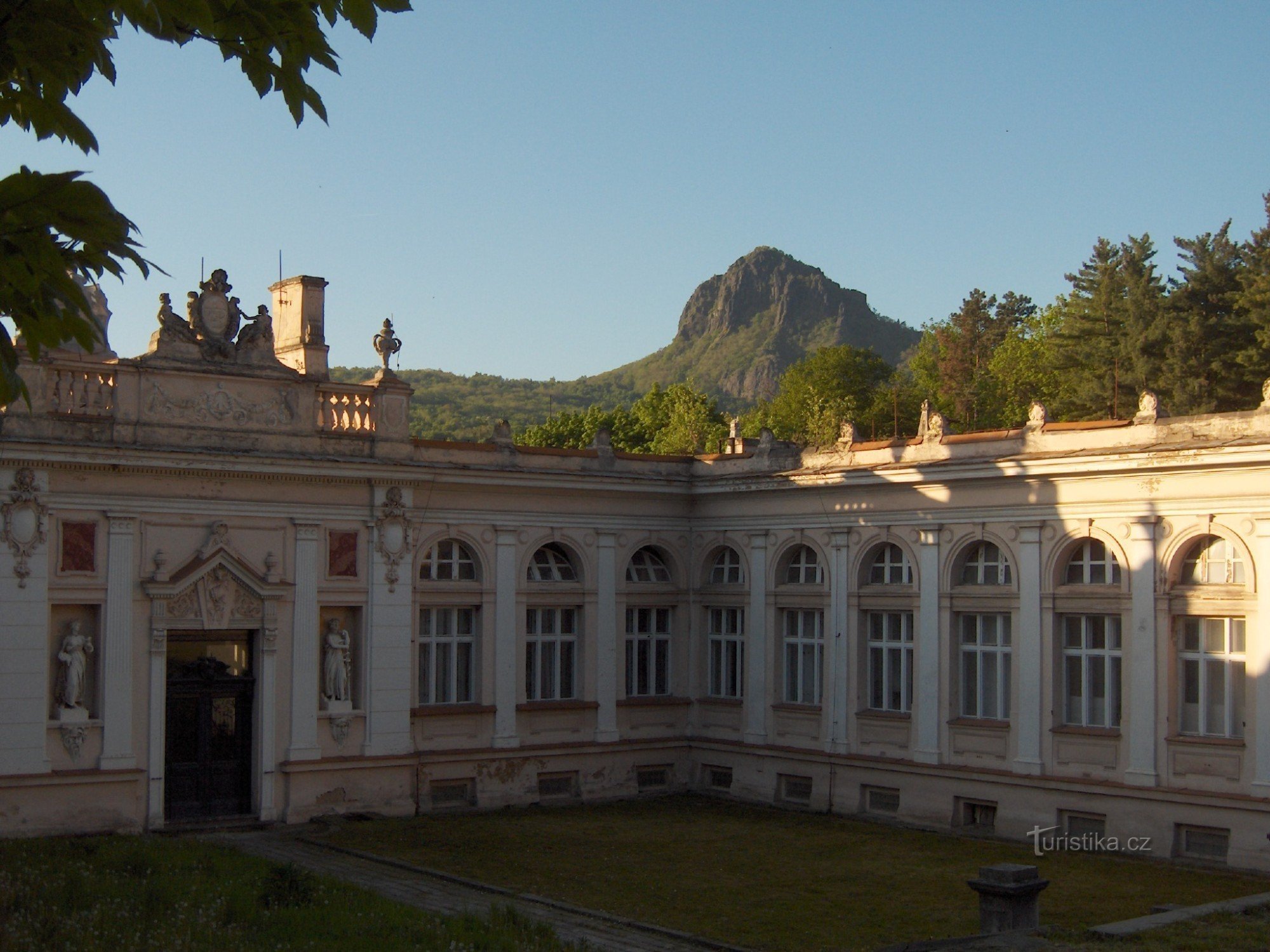 Bořen y balneario Bílina