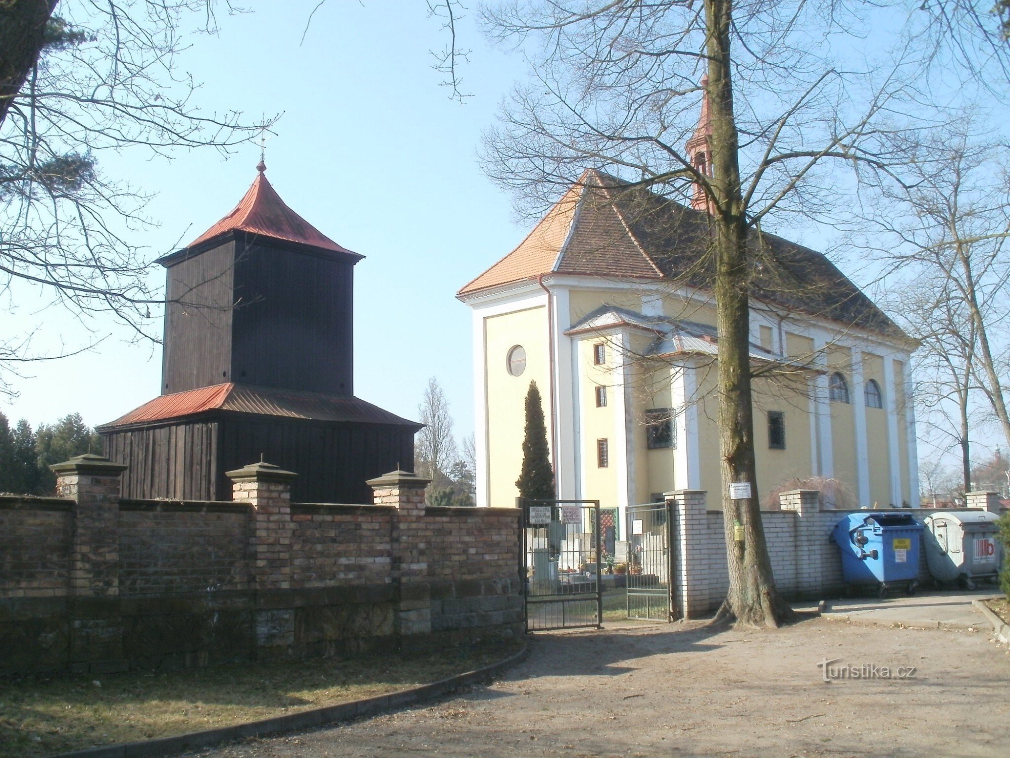 Borohrádek - nhà thờ St. Michael the Archangel
