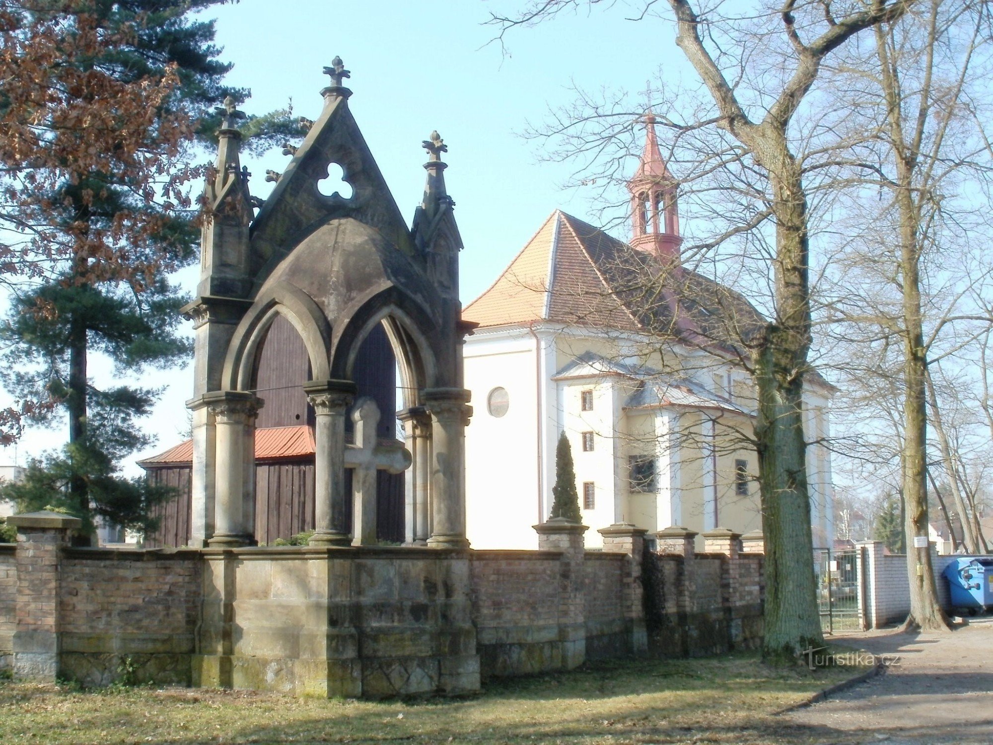 Borohrádek - kyrkan St. Ärkeängeln Mikael