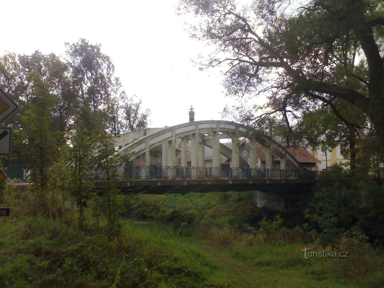 Borohrádek - obloukový most