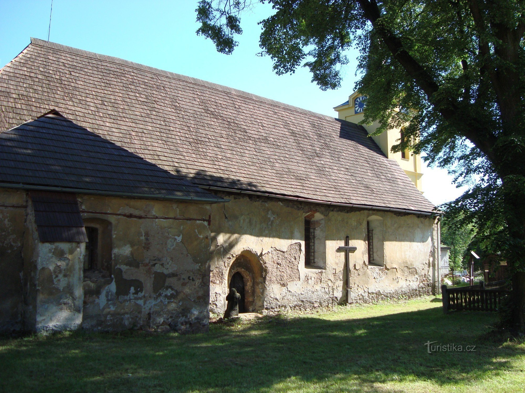 Biserica din Bor