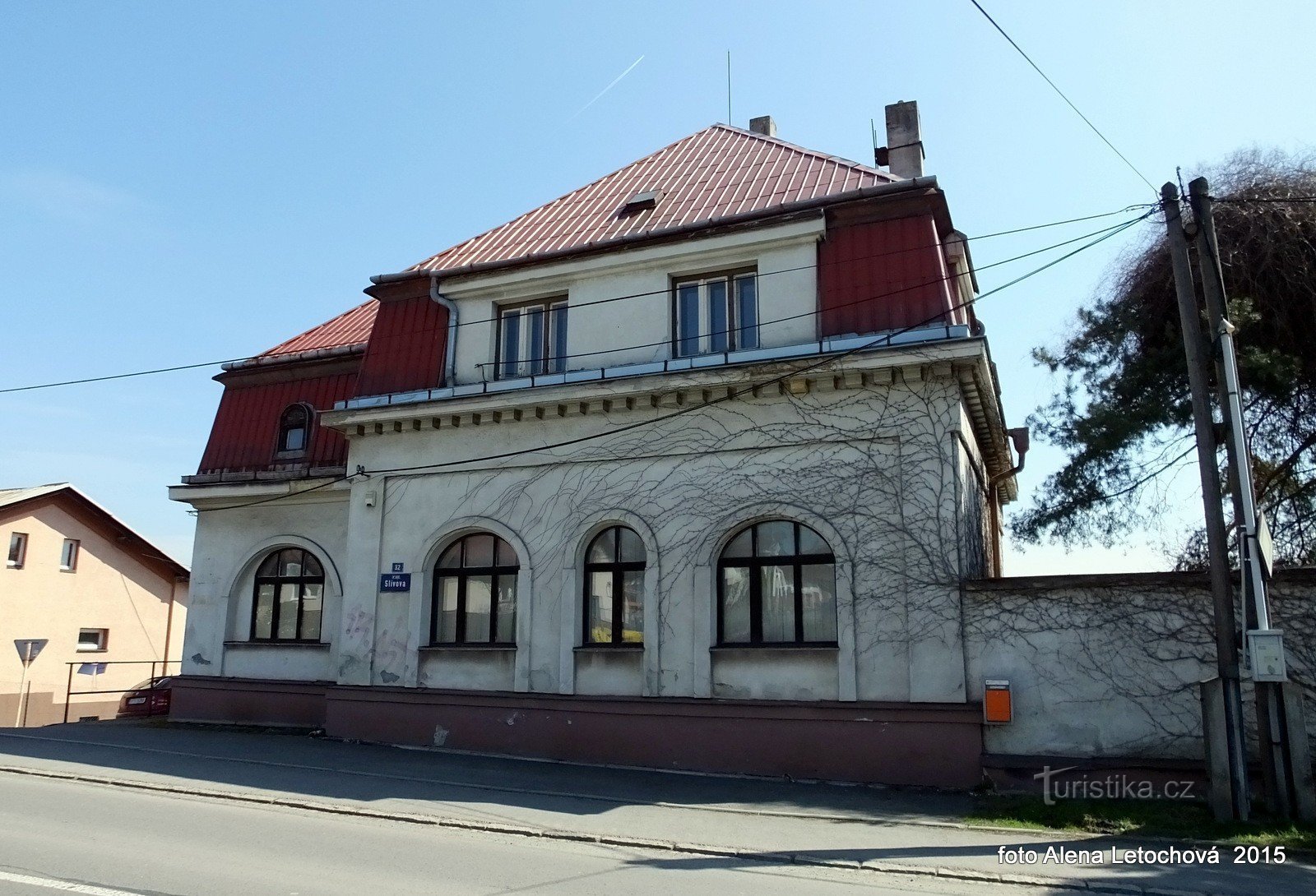 Botanischer Garten PřF OU - Freilichtausstellung - Frühlingserwachen des Gartens 10.4.2015