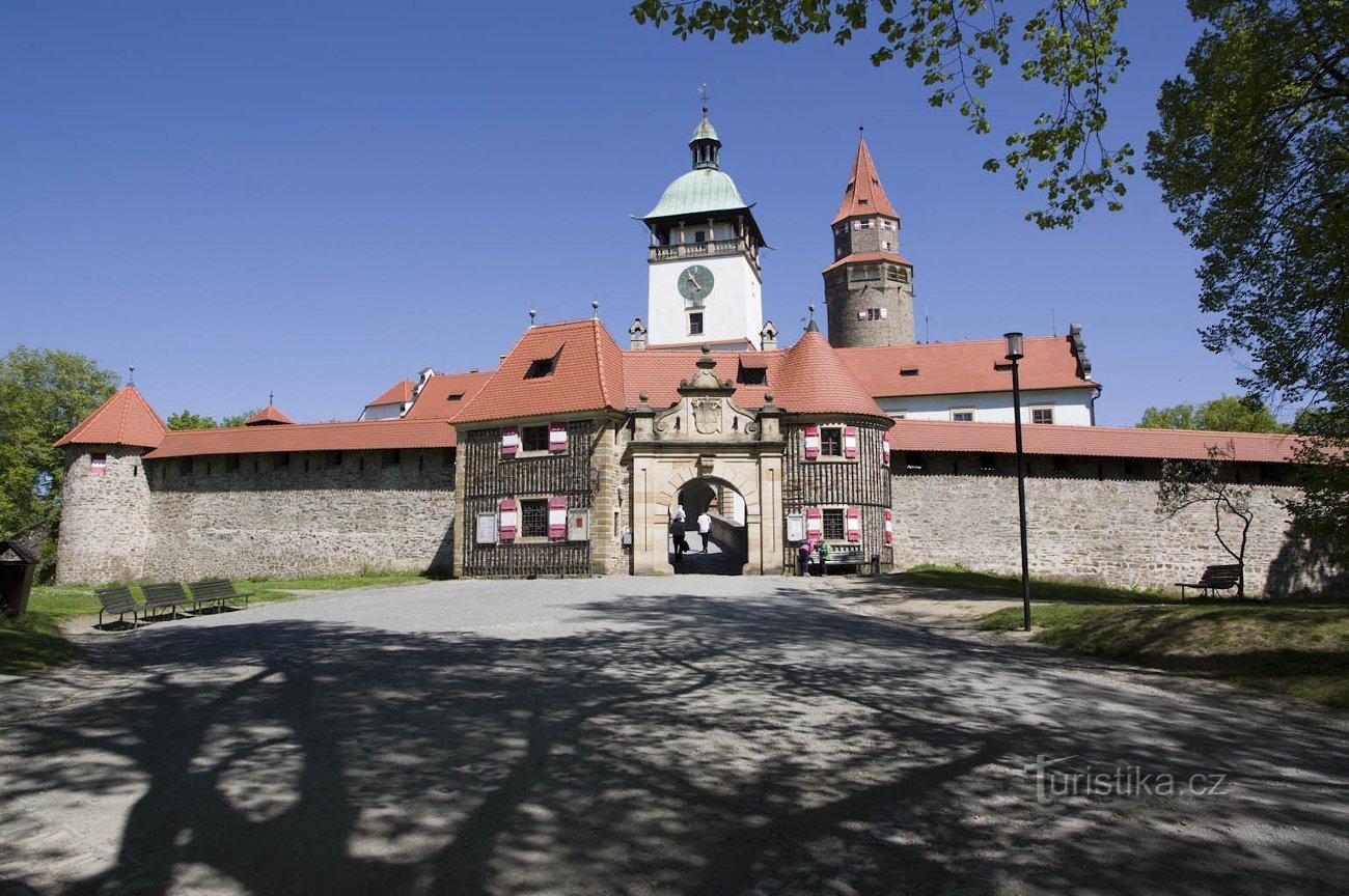 Bouzov - Glockenturm