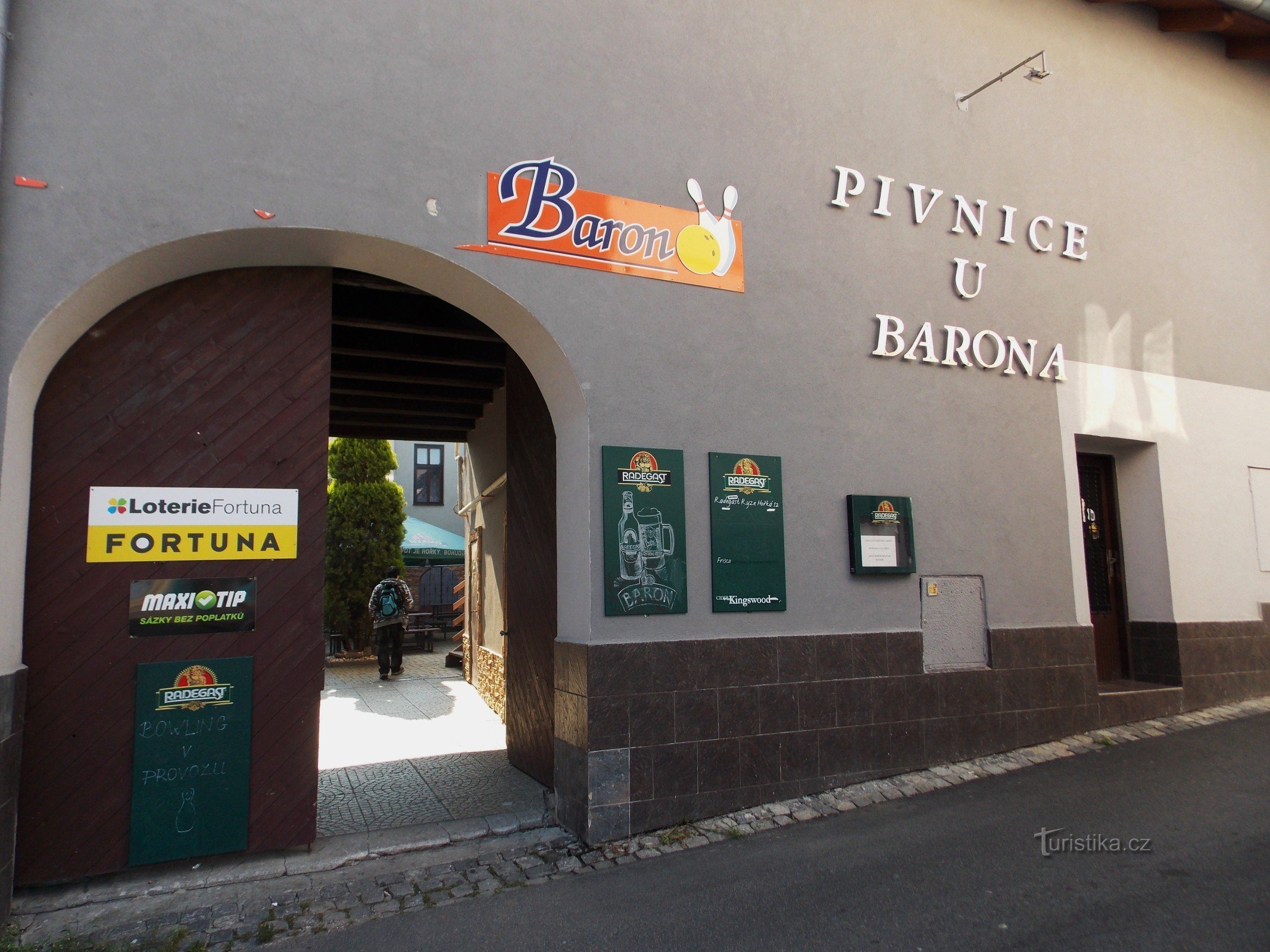 Bowling Bar and Pivnice U Barona in Odary