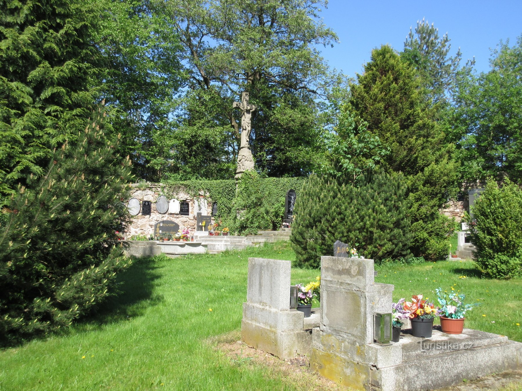 Božanov - Chiesa di Santa Maria Maddalena