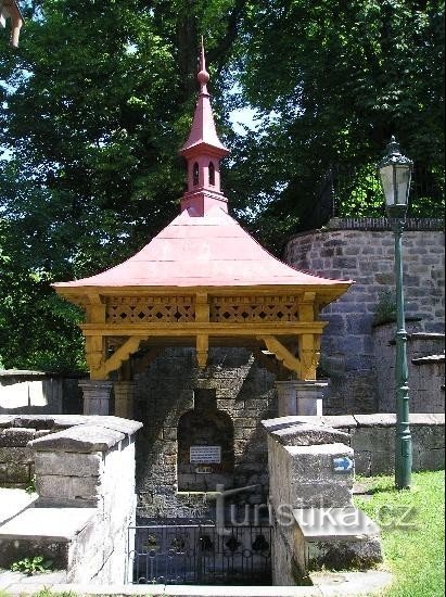 Boženas Brunnen