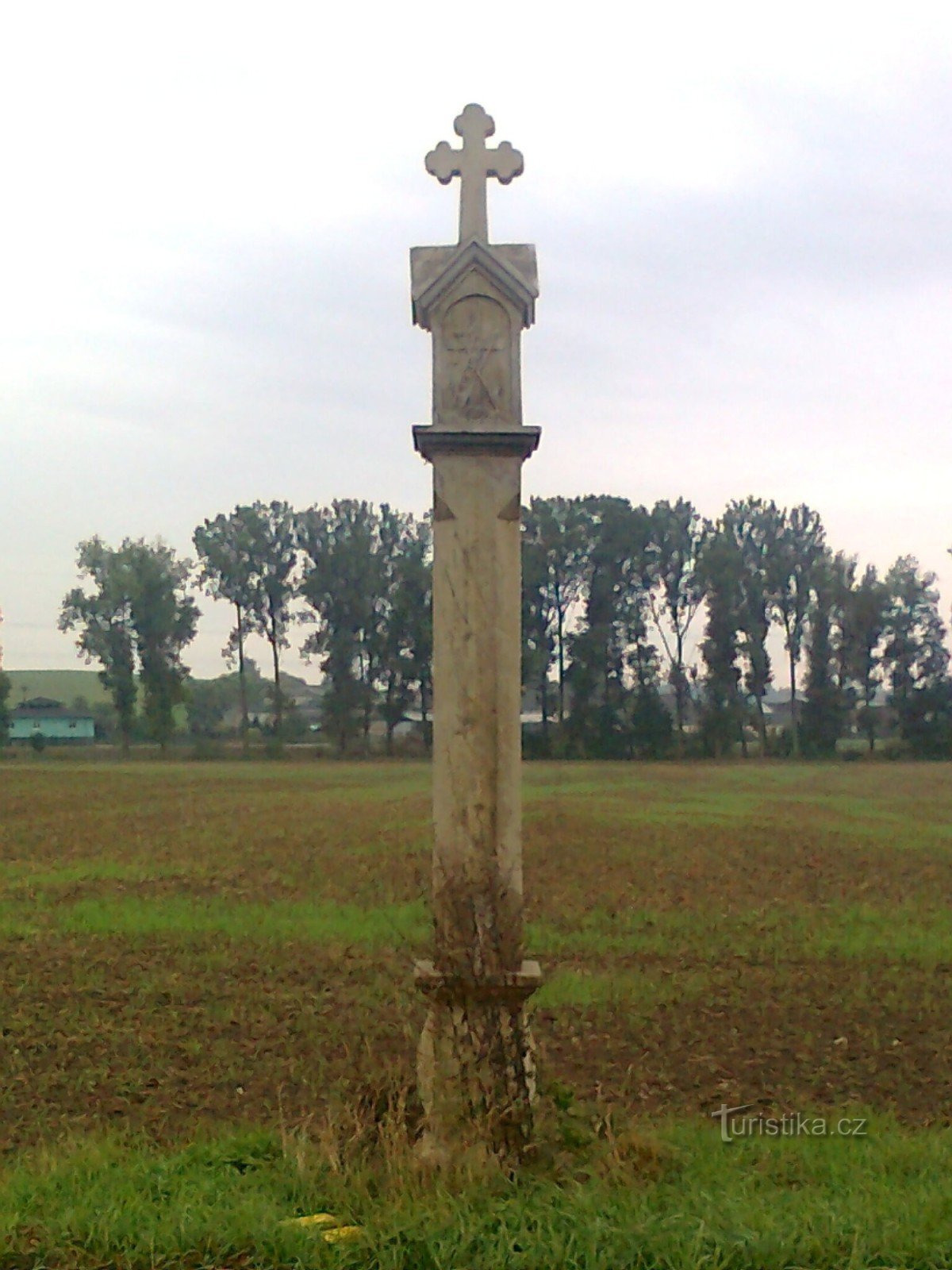 O tormento de Deus localizado no campo atrás de Úsov na direção de Stavenice