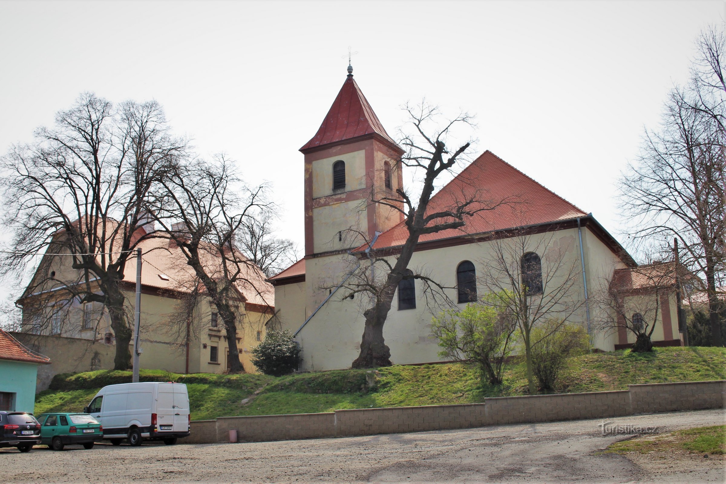 Božice - Kyrkan St. Peter och Paul