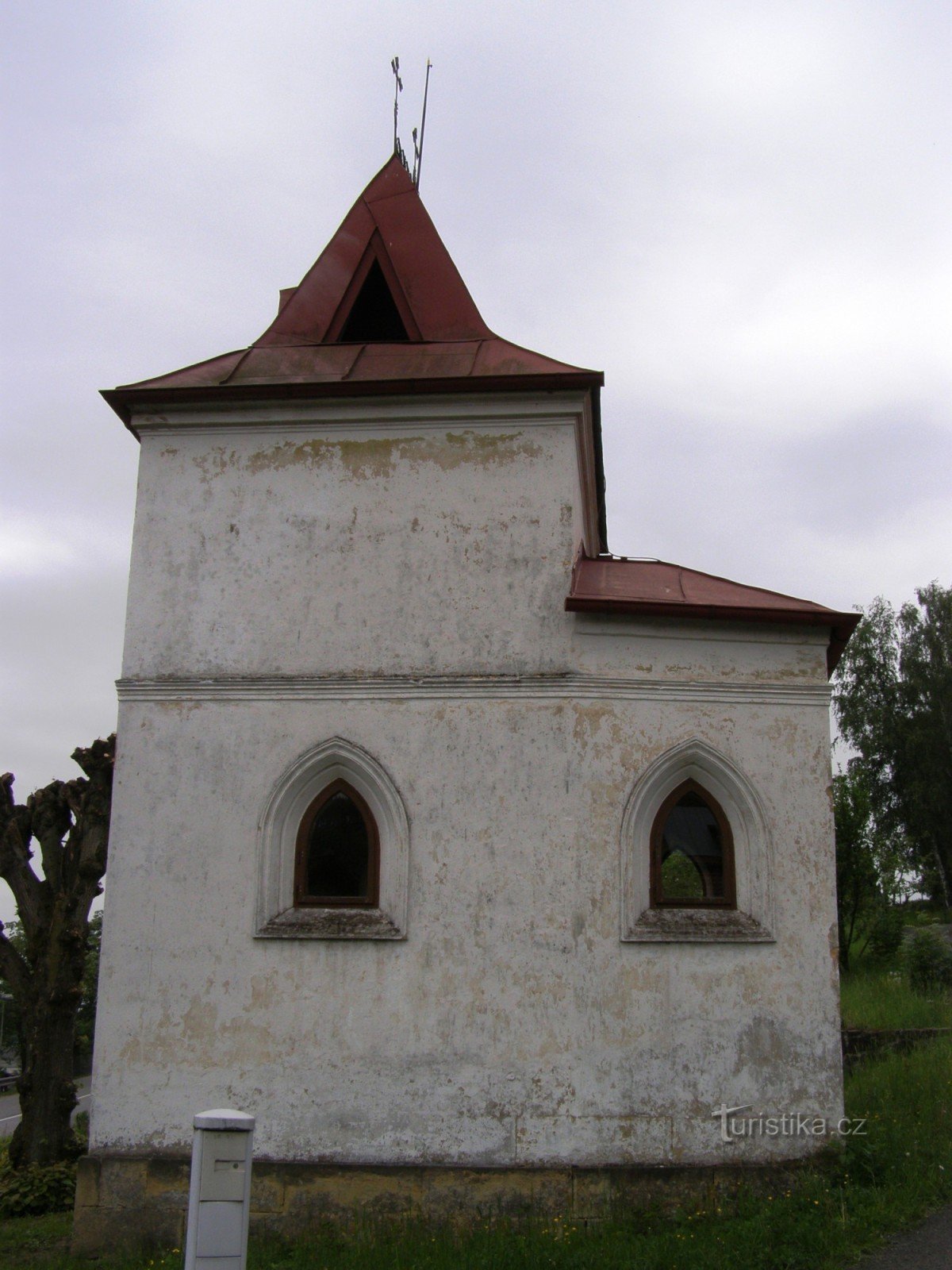 Bradlecká Lhota - Pyhän Nikolauksen kappeli Ludmila