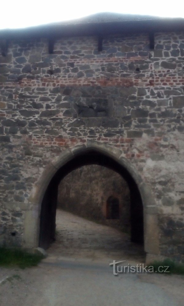 Porten til slottet