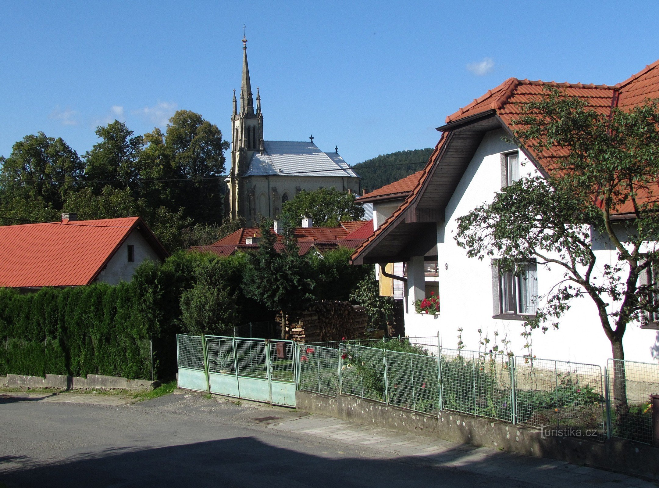 Bratřejov - nhà thờ Thánh Cyril và Methodius