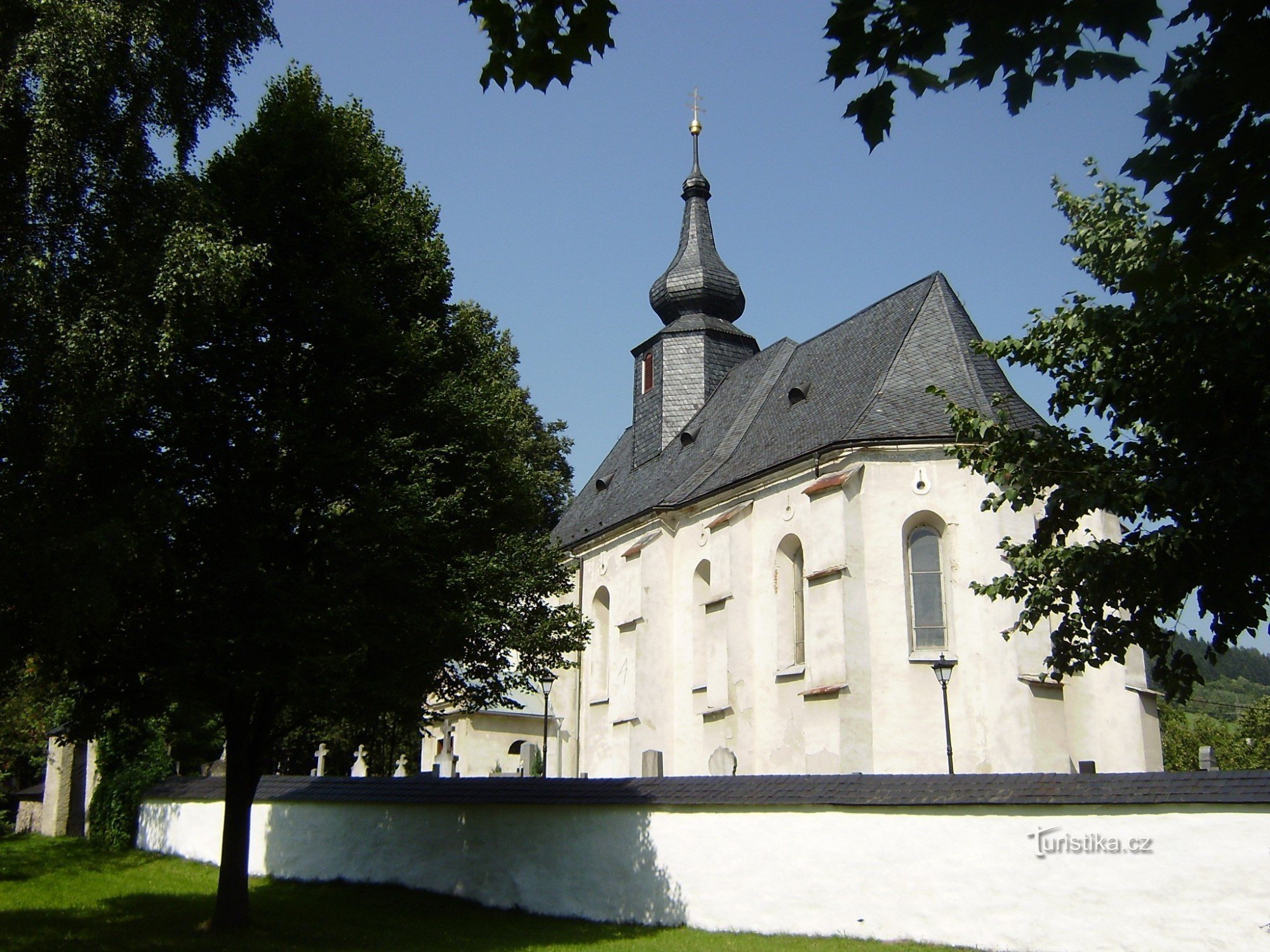 Bratrušov - Kościół Wszystkich Świętych