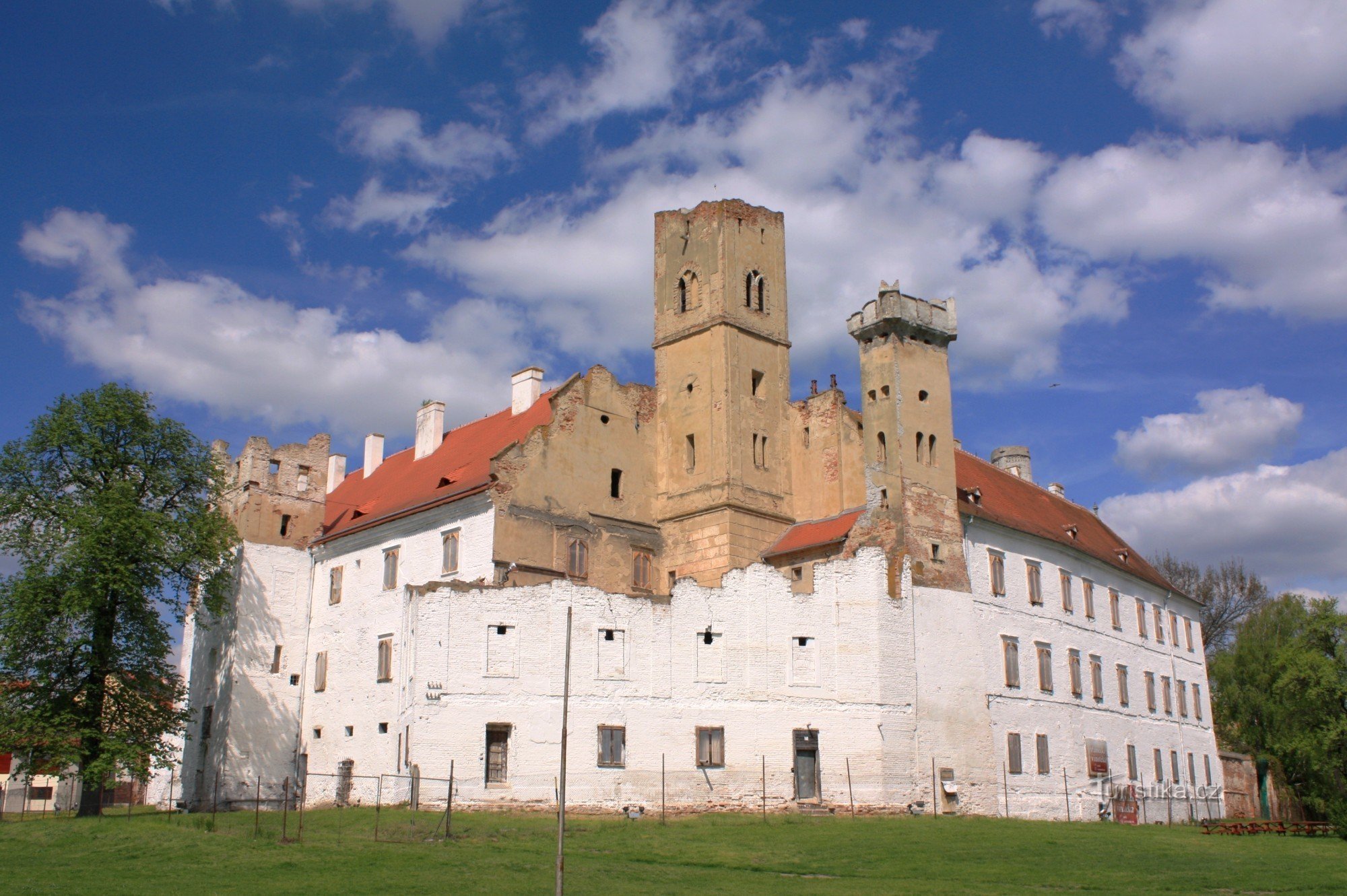 Бржецлав - замок