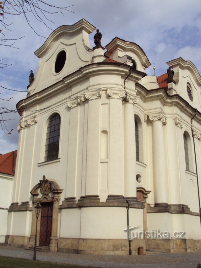 Samostan Břevnov - prvi moški samostan na Češkem