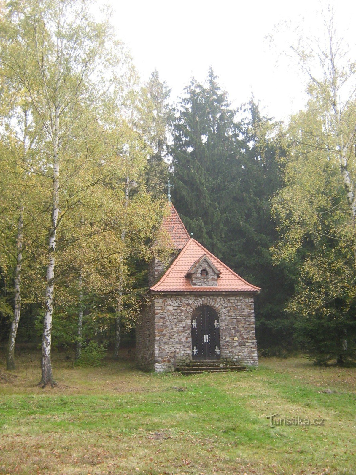 Březina - kapel i parken