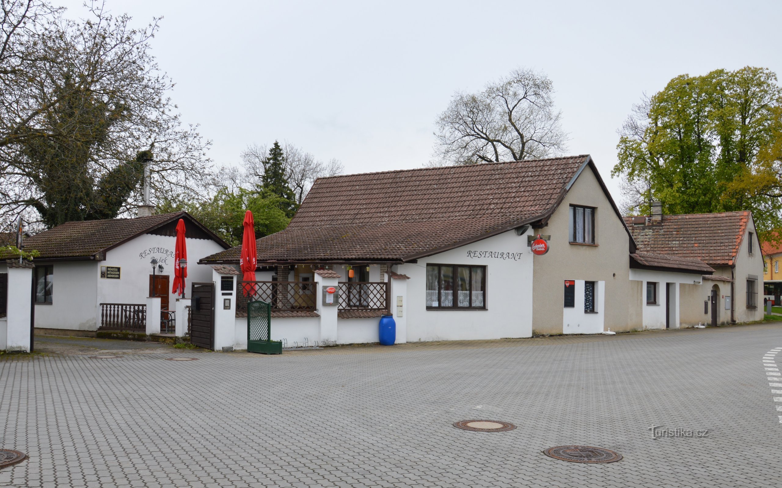 Březiněves, restaurante Bušek