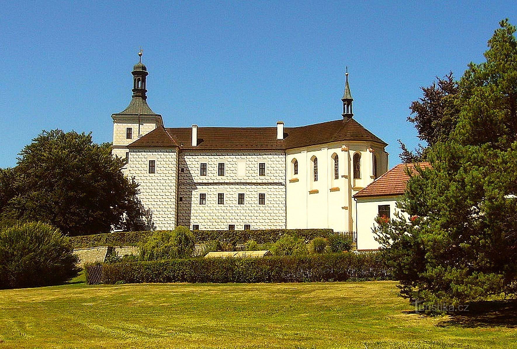 Brzeznice, slott