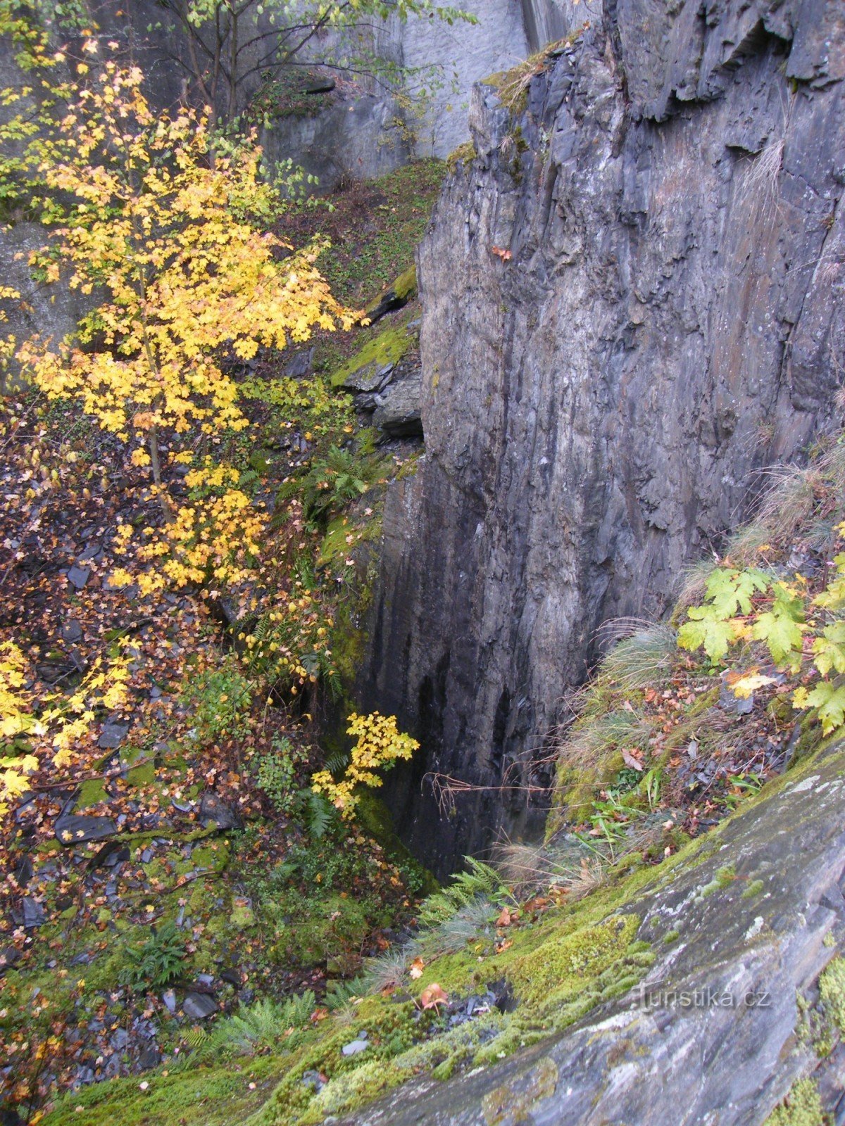 Leisteengroeven in de buurt van Rabštejn